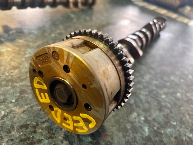 bontott KIA CEED Szívó Vezérműtengely