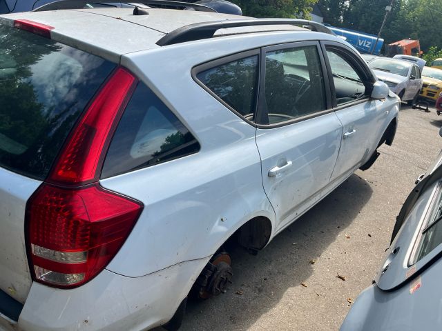 bontott KIA CEED Váltó (Mechanikus)