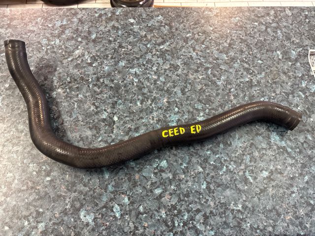 bontott KIA CEED Vízcső