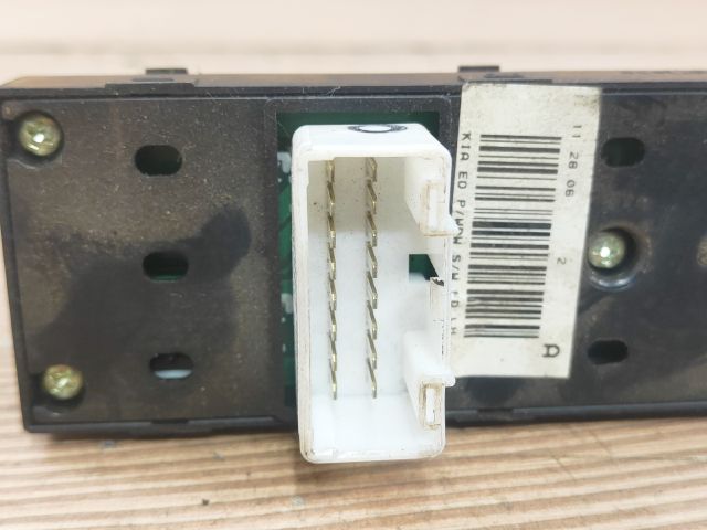 bontott KIA CEED Ablakemelő Kapcsoló Négyes / Kettes