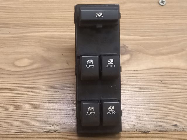 bontott KIA CEED Ablakemelő Kapcsoló Négyes / Kettes