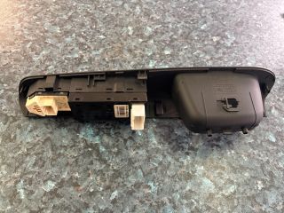 bontott KIA CEED Ablakemelő Kapcsoló Négyes / Kettes