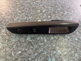 bontott KIA CEED Ablakemelő Kapcsoló Négyes / Kettes