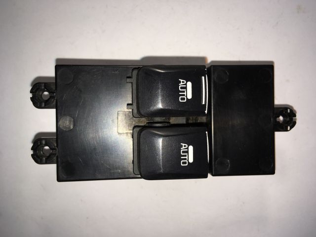 bontott KIA CEED Ablakemelő Kapcsoló Négyes / Kettes