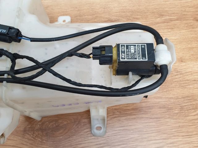 bontott KIA CEED Ablakmosó Tartály