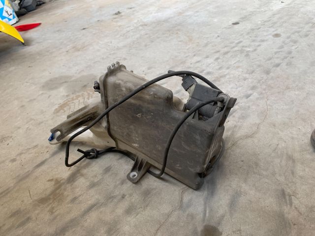 bontott KIA CEED Ablakmosó Tartály