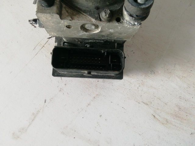 bontott KIA CEED ABS Kocka