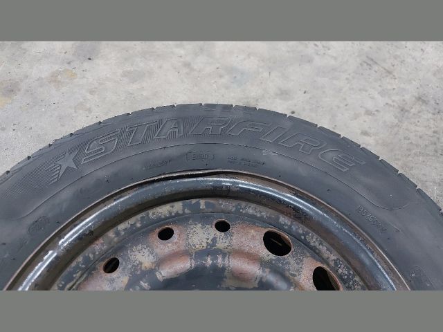 bontott KIA CEED Acélfelni Gumival (1 db)