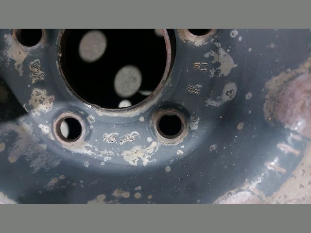 bontott KIA CEED Acélfelni Gumival (1 db)