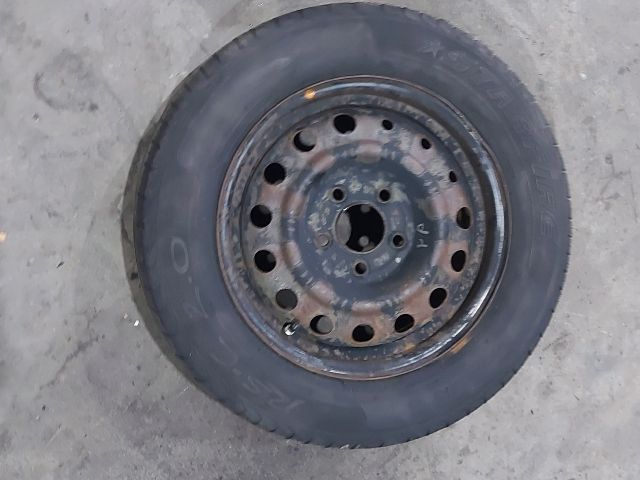 bontott KIA CEED Acélfelni Gumival (1 db)