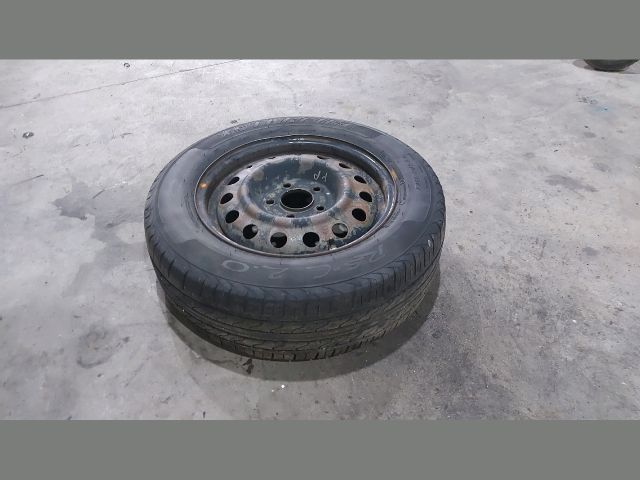 bontott KIA CEED Acélfelni Gumival (1 db)