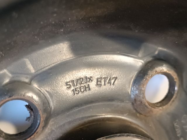 bontott KIA CEED Acélfelni Gumival (1 db)