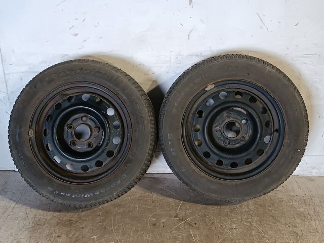 bontott KIA CEED Acélfelni Pár Gumival