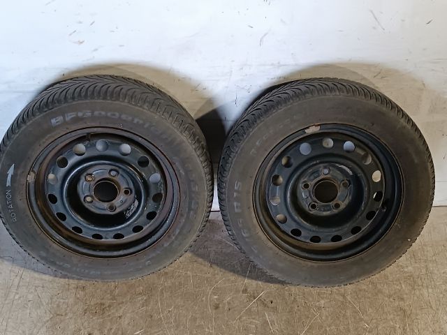 bontott KIA CEED Acélfelni Pár Gumival