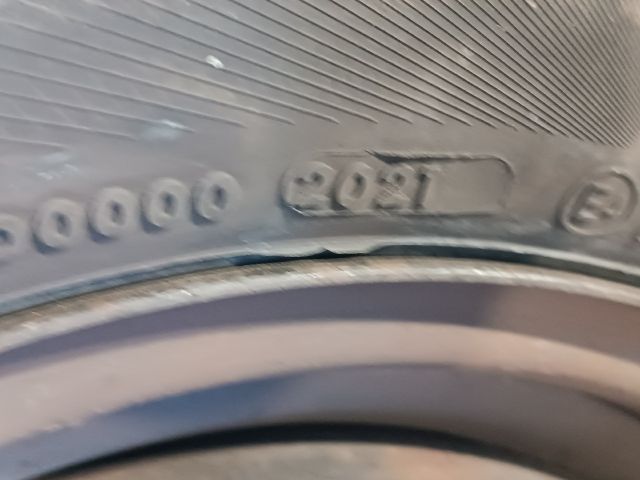 bontott KIA CEED Acélfelni Szett Gumival