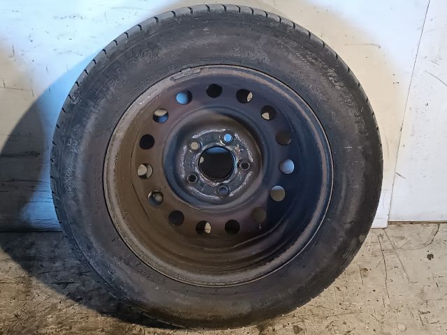 bontott KIA CEED Acélfelni Szett Gumival