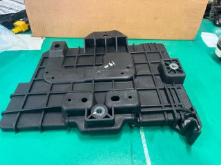 bontott KIA CEED Akkumulátor Tartó