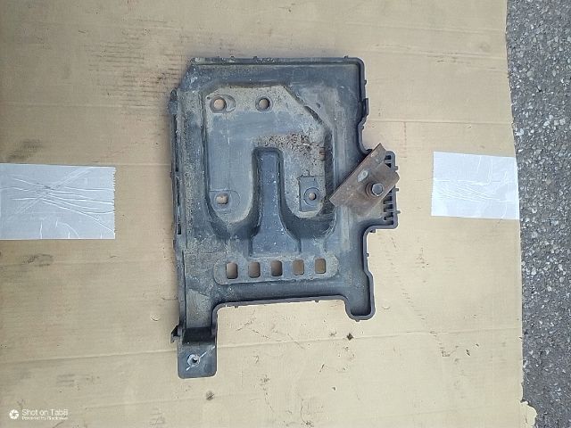 bontott KIA CEED Akkumulátor Tartó