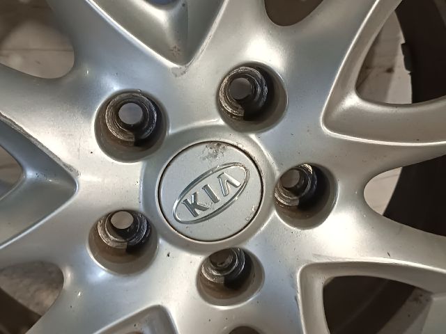 bontott KIA CEED Alufelni Gumival (1 db)