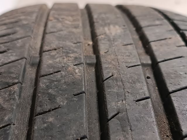 bontott KIA CEED Alufelni Gumival (1 db)