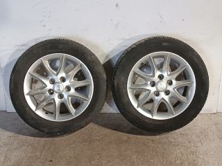 bontott KIA CEED Alufelni Pár Gumival