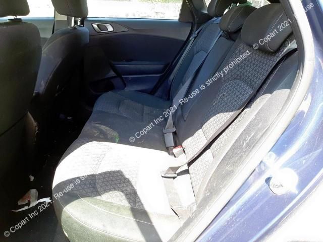 bontott KIA CEED Bal A Oszlop Burkolat