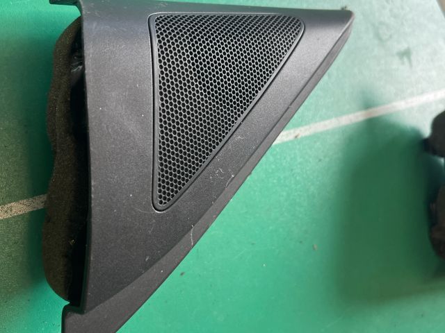 bontott KIA CEED Bal A Oszlop Hangszóró