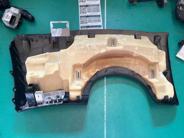 bontott KIA CEED Bal Alsó Műszerfal Burkolat