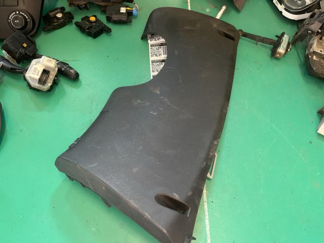 bontott KIA CEED Bal Alsó Műszerfal Burkolat