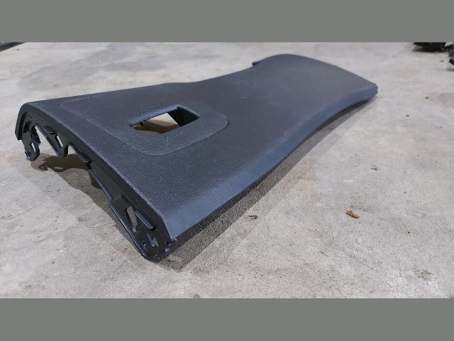 bontott KIA CEED Bal Alsó Műszerfal Burkolat