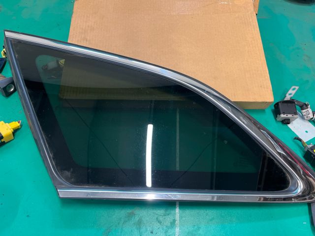 bontott KIA CEED Bal C Oszlop Oldalablak Üveg