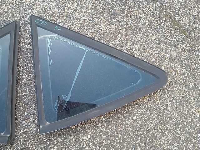 bontott KIA CEED Bal C Oszlop Oldalablak Üveg