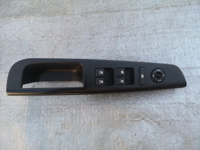 bontott KIA CEED Bal első Ablakemelő Kapcsoló