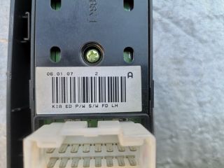 bontott KIA CEED Bal első Ablakemelő Kapcsoló