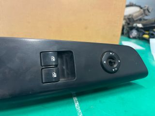 bontott KIA CEED Bal első Ablakemelő Kapcsoló