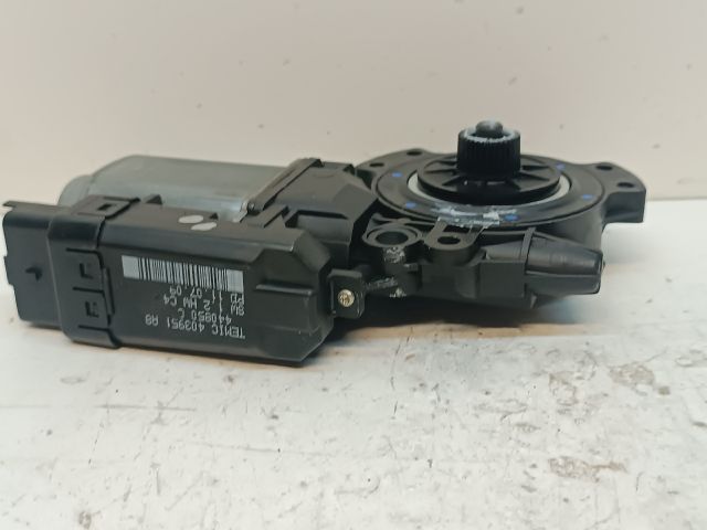 bontott KIA CEED Bal első Ablakemelő Motor