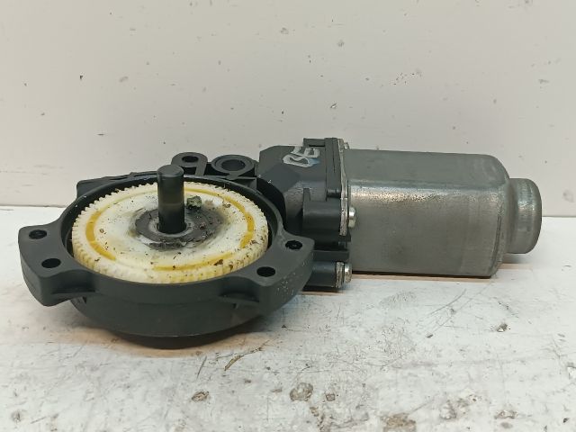 bontott KIA CEED Bal első Ablakemelő Motor