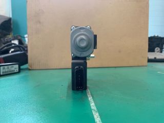 bontott KIA CEED Bal első Ablakemelő Motor