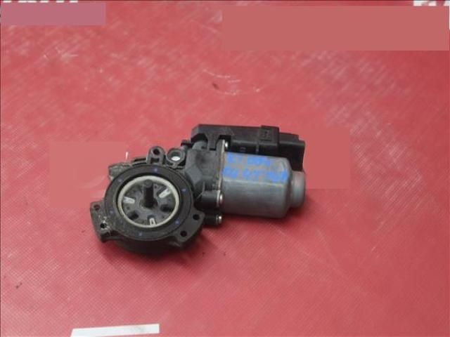 bontott KIA CEED Bal első Ablakemelő Motor