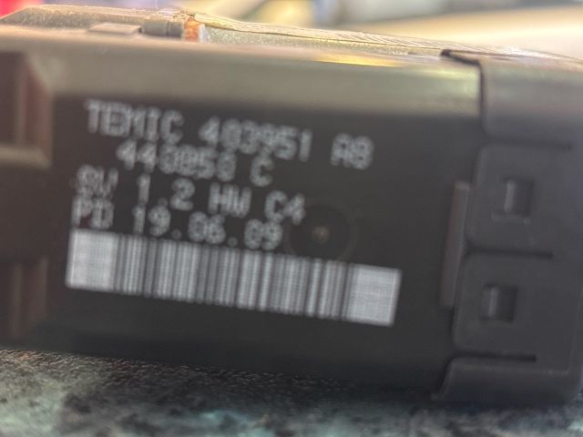 bontott KIA CEED Bal első Ablakemelő Motor