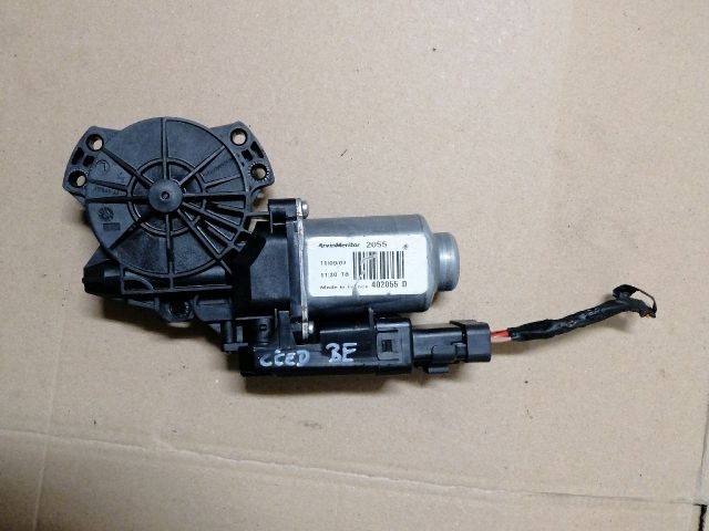 bontott KIA CEED Bal első Ablakemelő Motor