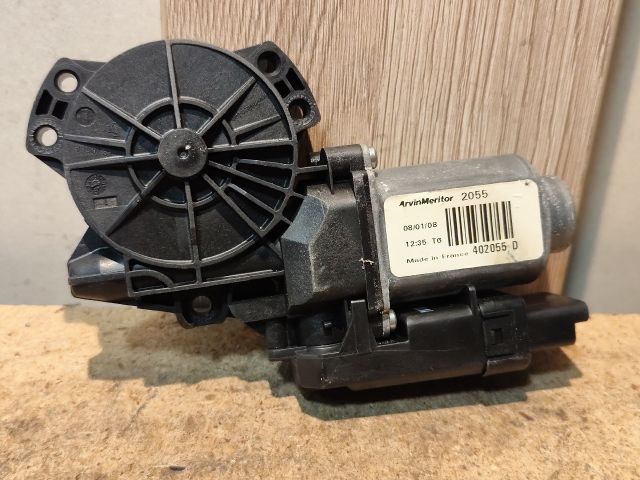 bontott KIA CEED Bal első Ablakemelő Motor