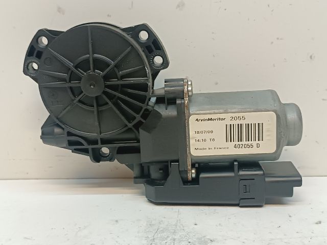 bontott KIA CEED Bal első Ablakemelő Motor