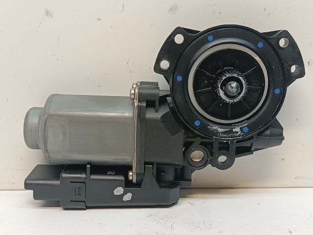 bontott KIA CEED Bal első Ablakemelő Motor