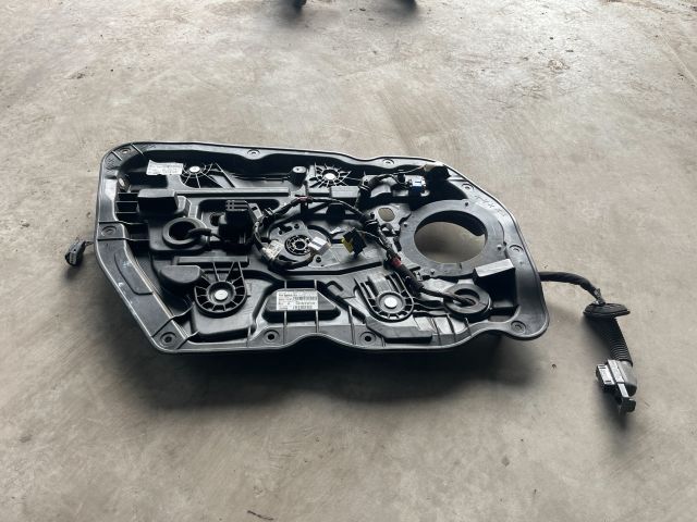 bontott KIA CEED Bal első Ablakemelő Szerkezet (Elektromos)