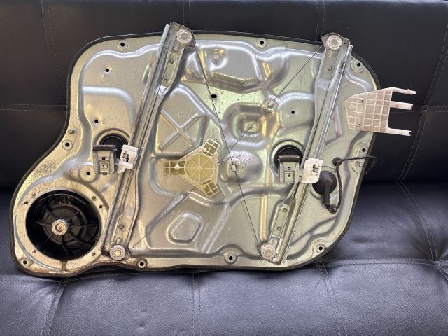 bontott KIA CEED Bal első Ablakemelő Szerkezet (Elektromos)