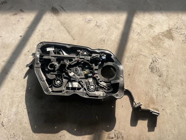bontott KIA CEED Bal első Ablakemelő Szerkezet (Elektromos)