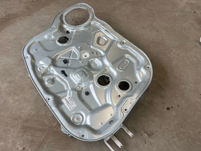 bontott KIA CEED Bal első Ablakemelő Szerkezet (Elektromos)