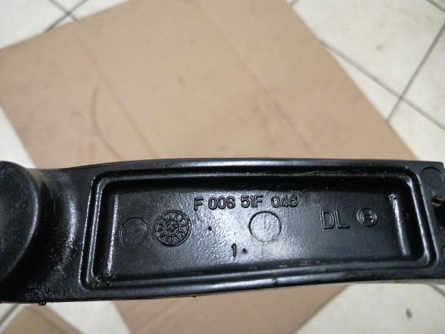 bontott KIA CEED Bal első Ablaktörlő Kar