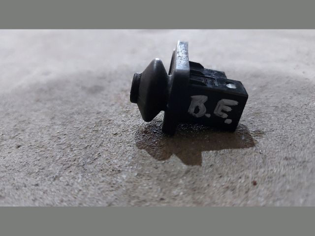 bontott KIA CEED Bal első Ajtó Nyitás Érzékelő